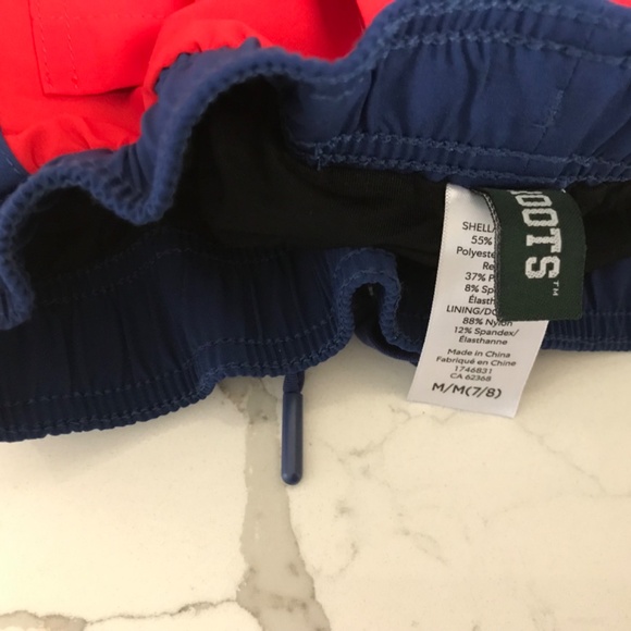 ROOTS Boys Swimsuit Shorts Trunks Size M 7/8 Red and Navy NWT - Picture 4 of 8